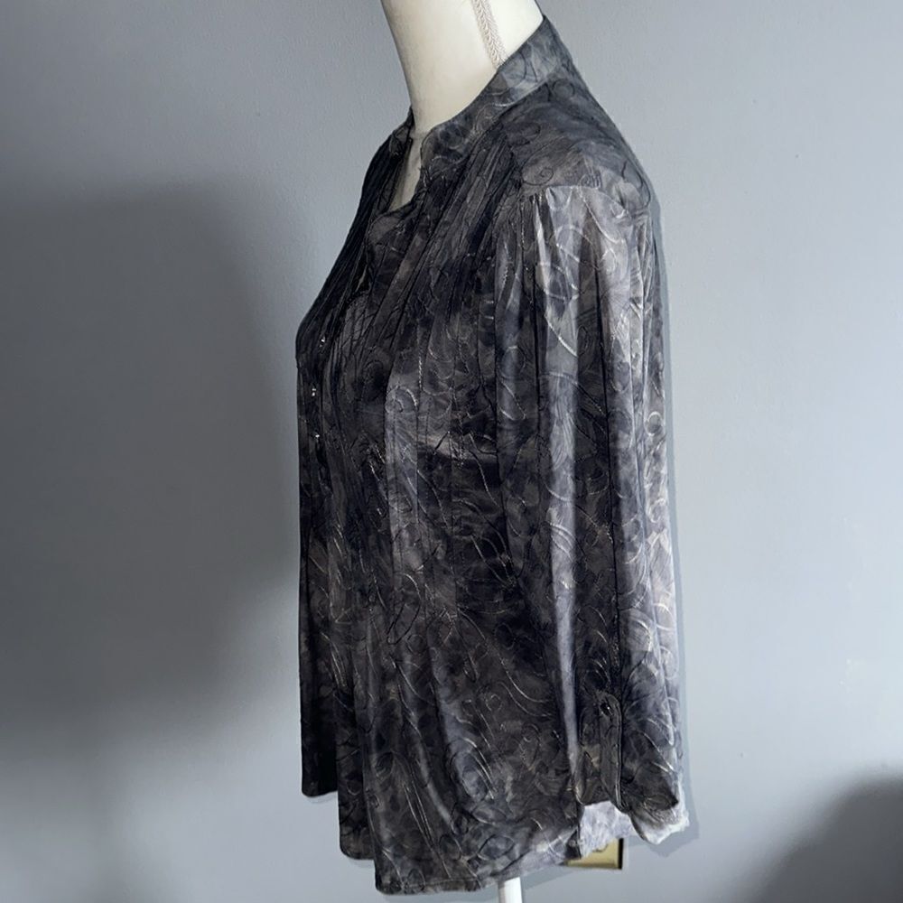 Textured Blouse! - Picture 4 of 13